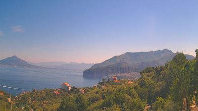 immagine della webcam nei dintorni di Capri: webcam Massa Lubrense
