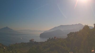 immagine della webcam nei dintorni di Napoli: webcam Massa Lubrense