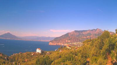 immagine della webcam nei dintorni di Praiano: webcam Massa Lubrense
