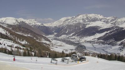 immagine della webcam nei dintorni di Livigno: webcam Carosello