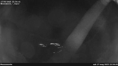 immagine della webcam nei dintorni di Lavarone: webcam Nomi