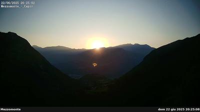 immagine della webcam nei dintorni di Lavarone: webcam Nomi
