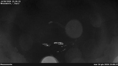 immagine della webcam nei dintorni di Calceranica al Lago: webcam Besenello