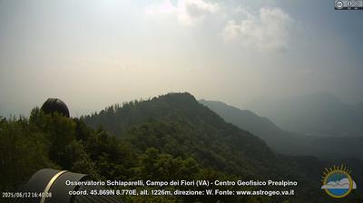 immagine della webcam nei dintorni di Maccagno: webcam Castello Cabiaglio