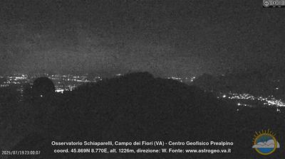 immagine della webcam nei dintorni di Binago: webcam Castello Cabiaglio