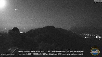 immagine della webcam nei dintorni di Besozzo: webcam Castello Cabiaglio