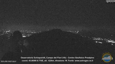 immagine della webcam nei dintorni di Binago: webcam Castello Cabiaglio