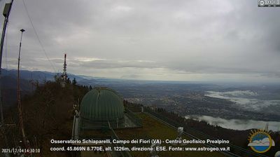 immagine della webcam nei dintorni di Curiglia con Monteviasco: webcam Castello Cabiaglio