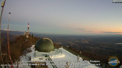immagine della webcam nei dintorni di Brenta: webcam Castello Cabiaglio