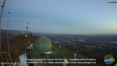 immagine della webcam nei dintorni di Valmorea: webcam Castello Cabiaglio