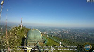 immagine della webcam nei dintorni di Maccagno: webcam Castello Cabiaglio