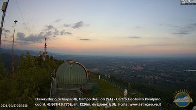immagine della webcam nei dintorni di Valganna: webcam Castello Cabiaglio