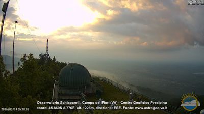 immagine della webcam nei dintorni di Cannero Riviera: webcam Castello Cabiaglio