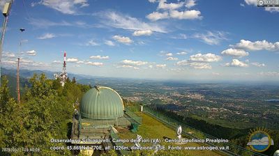 immagine della webcam nei dintorni di Valmorea: webcam Castello Cabiaglio