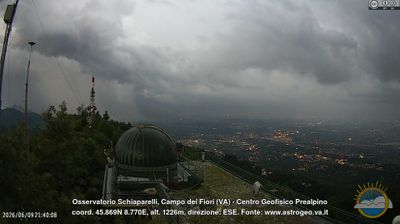 immagine della webcam nei dintorni di Cuvio: webcam Castello Cabiaglio