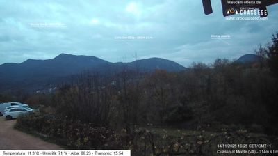 immagine della webcam nei dintorni di Valmorea: webcam Cuasso al Monte