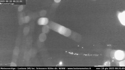 immagine della webcam nei dintorni di Monte Grappa: webcam Lusiana