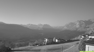 immagine della webcam nei dintorni di Piani d'Erna: webcam Monte Marenzo