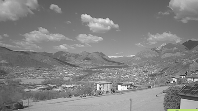 immagine della webcam nei dintorni di Piani d'Erna: webcam Monte Marenzo