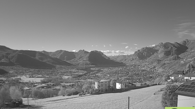 immagine della webcam nei dintorni di Suello: webcam Monte Marenzo