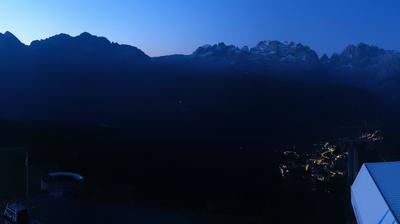 immagine della webcam nei dintorni di Passo Groste': webcam Campo Carlo Magno