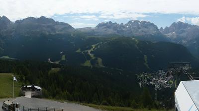 immagine della webcam nei dintorni di Ghiacciaio Presena: webcam Campo Carlo Magno