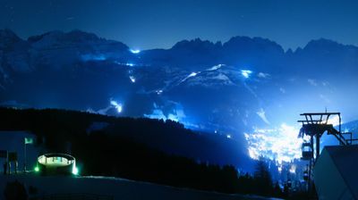 immagine della webcam nei dintorni di Rifugio Viviani: webcam Campo Carlo Magno