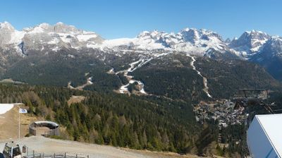 immagine della webcam nei dintorni di Caderzone: webcam Campo Carlo Magno