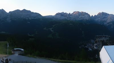 immagine della webcam nei dintorni di San Lorenzo in Banale: webcam Campo Carlo Magno