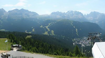 immagine della webcam nei dintorni di Madonna di Campiglio: webcam Campo Carlo Magno