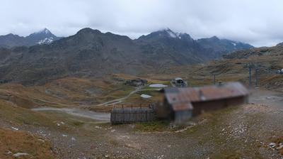 immagine della webcam nei dintorni di Passo Tonale: webcam Santa Caterina Valfurva