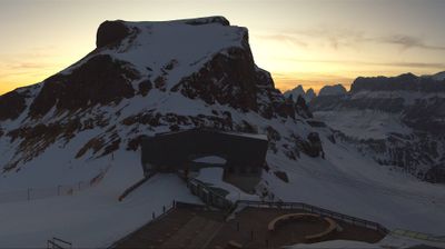 immagine della webcam nei dintorni di Alba di Canazei: webcam Porta Vescovo