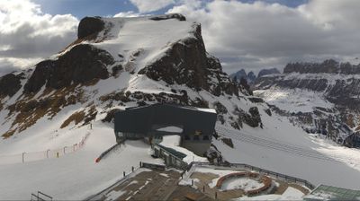 immagine della webcam nei dintorni di Campitello di Fassa: webcam Porta Vescovo
