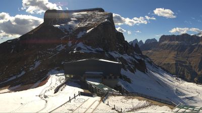 immagine della webcam nei dintorni di Colle Santa Lucia: webcam Porta Vescovo