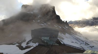 immagine della webcam nei dintorni di Canazei: webcam Porta Vescovo