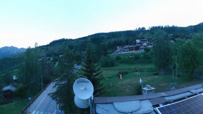 immagine della webcam nei dintorni di Cervinia Cime Bianche Laghi: webcam La Magdeleine