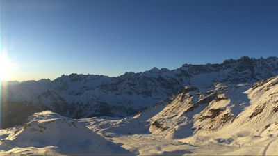 immagine della webcam nei dintorni di Cervinia Plan Maison: webcam Valtournenche Colle Superiore