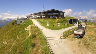 immagine della webcam nei dintorni di Campo Carlo Magno: webcam Sant'Antonio di Mavignola