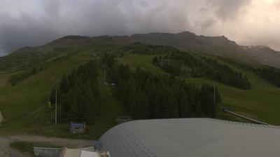 immagine della webcam nei dintorni di Passo Tonale: webcam Santa Caterina Valfurva
