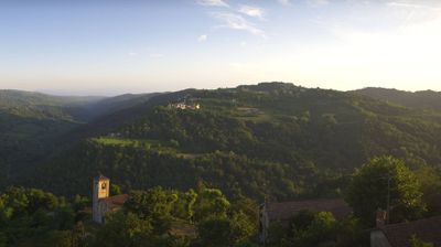 immagine della webcam nei dintorni di Cossano Belbo: webcam Arguello