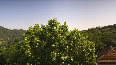 immagine della webcam nei dintorni di Benevello: webcam Bosia
