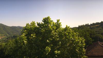 immagine della webcam nei dintorni di Cerretto Langhe: webcam Bosia