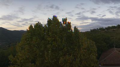 immagine della webcam nei dintorni di Serravalle Langhe: webcam Bosia