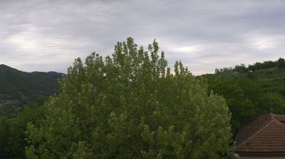 immagine della webcam nei dintorni di Benevello: webcam Bosia