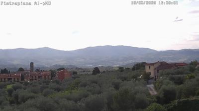 immagine della webcam nei dintorni di Campigna: webcam Reggello