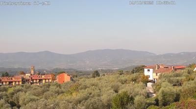 immagine della webcam nei dintorni di Firenze Peretola: webcam Reggello