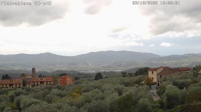 immagine della webcam nei dintorni di San Donato in Collina: webcam Reggello