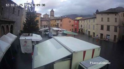 immagine della webcam nei dintorni di Fabriano: webcam Cantiano