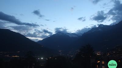 immagine della webcam nei dintorni di Altopiano di Vezzena: webcam Marlengo