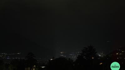 immagine della webcam nei dintorni di Altopiano di Vezzena: webcam Marlengo